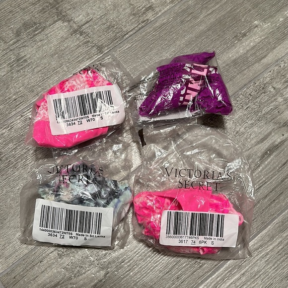 NEW bundle of 4 Victoria’s Secret underwear - Picture 5 of 5